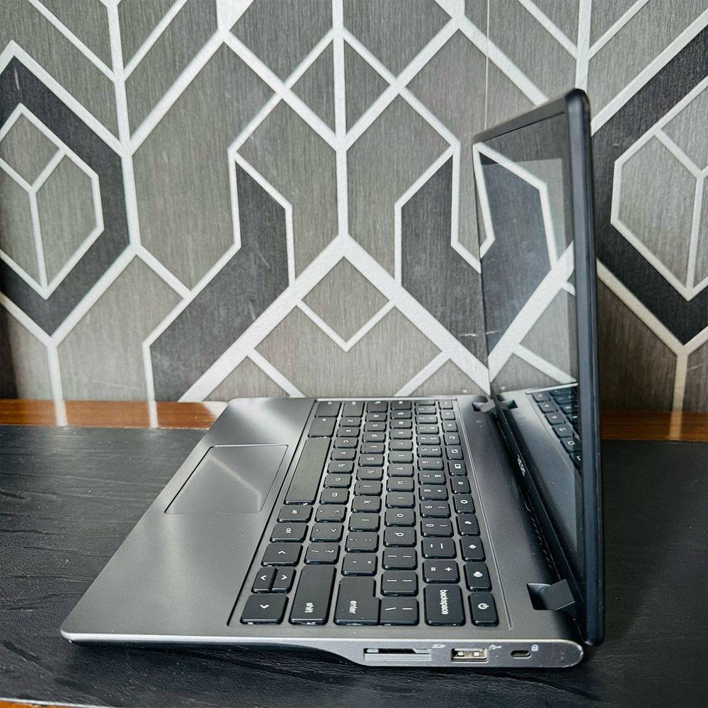 Acer Chromebook C740 Laptop