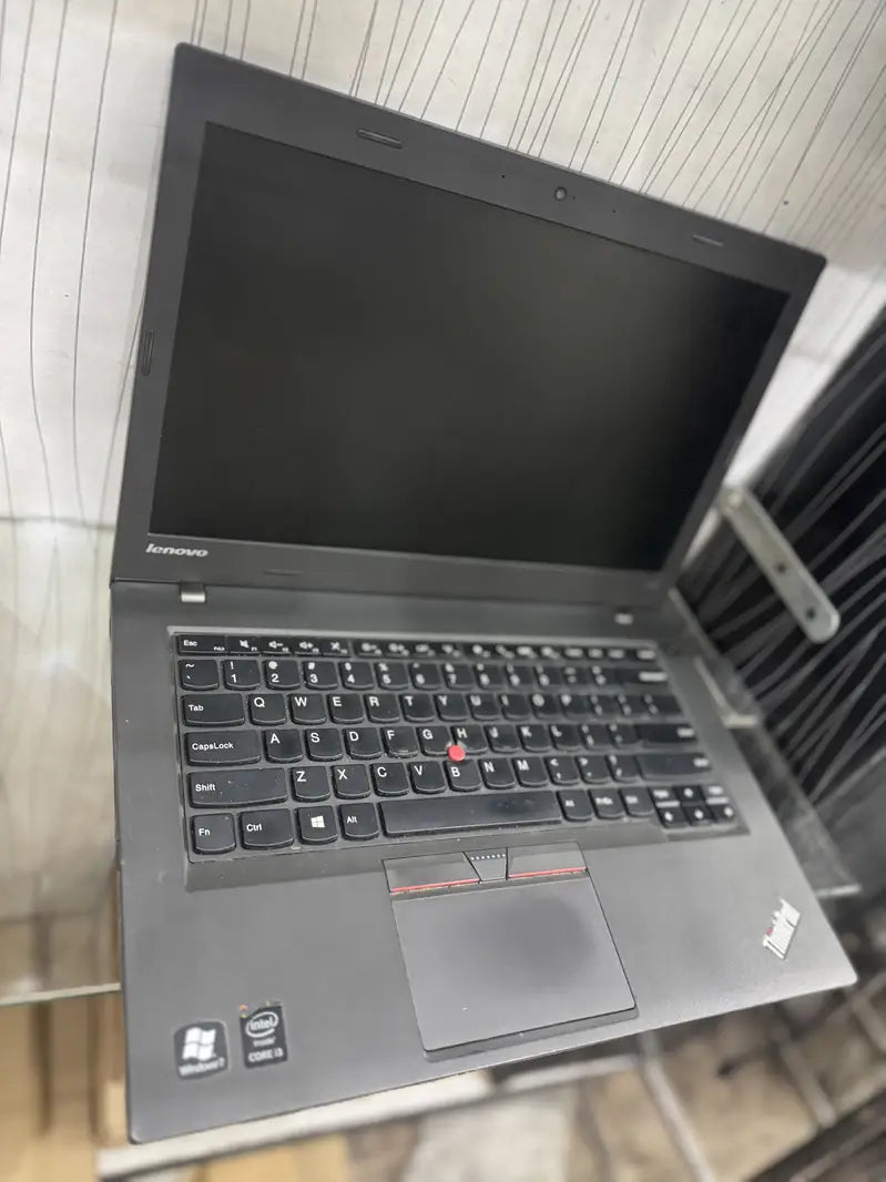 Lenovo ThinkPad T450 Intel® Core™ i3 i3-5010U Laptop