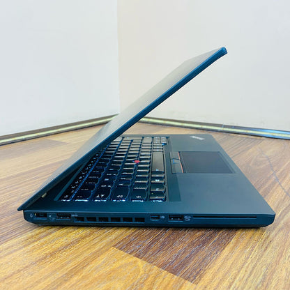 Lenovo Thinkpad T460 256GB SSD 8GB RAM Core i5 6th Generation