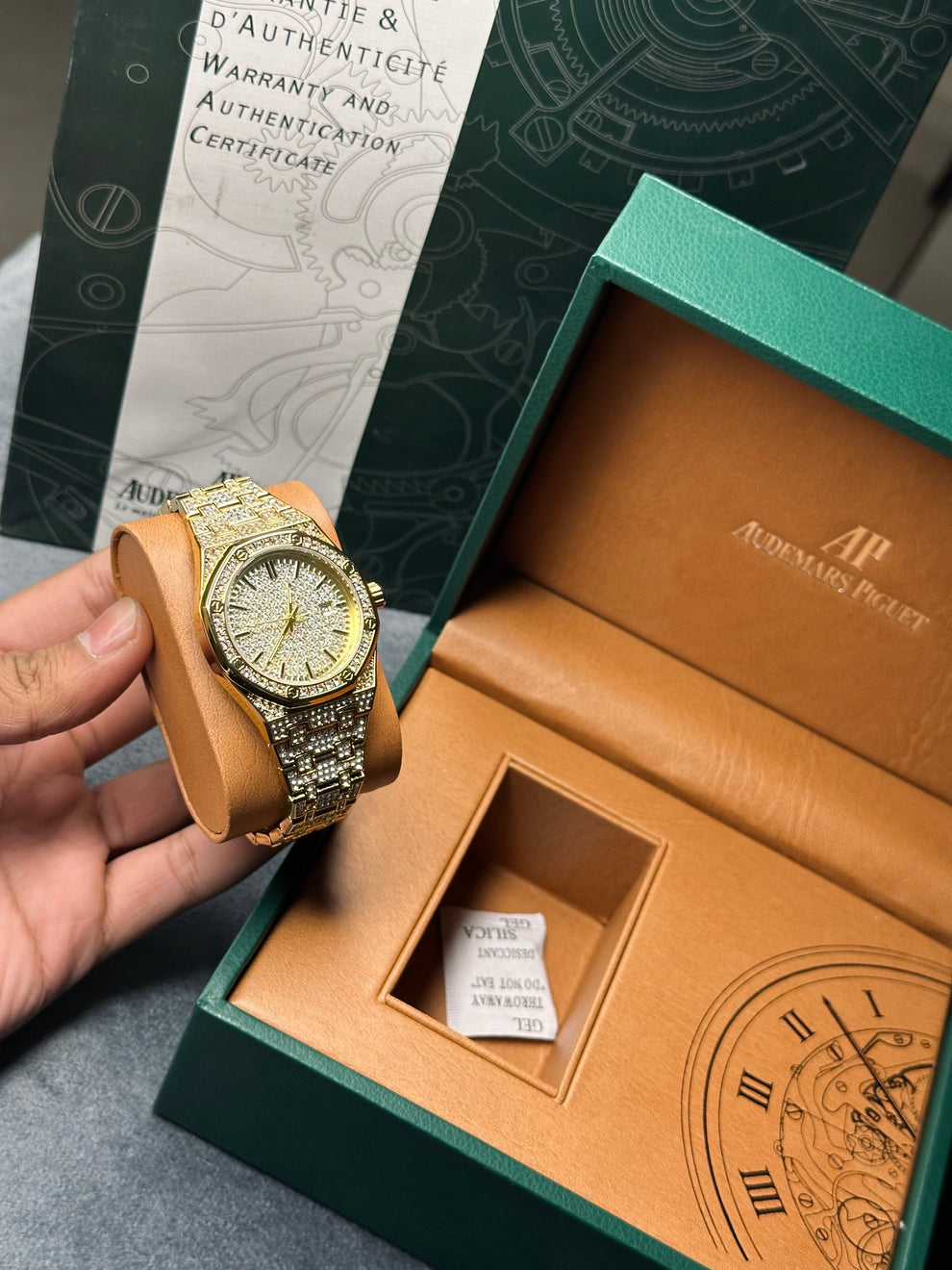Fully Iced Out Luxury Watch – Silver & Gold Variants