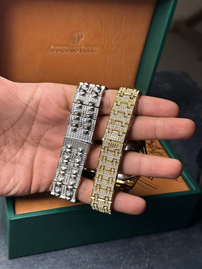Fully Iced Out Luxury Watch – Silver & Gold Variants